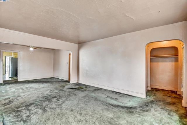 3350 Brookdale Avenue, Oakland, CA 94602