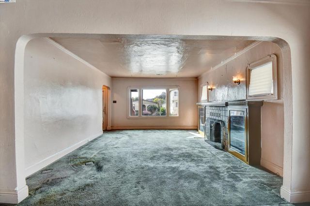 3350 Brookdale Avenue, Oakland, CA 94602