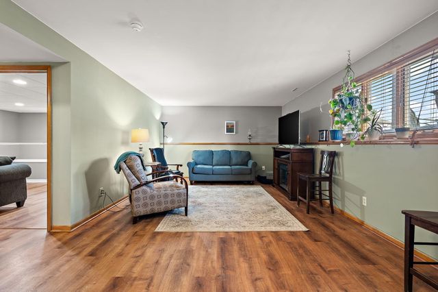 7531 E 106th Avenue, Crown Point, IN 46307