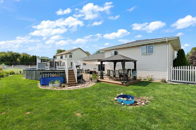 7531 E 106th Avenue, Crown Point, IN 46307