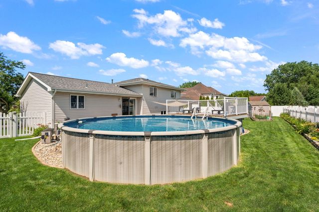 7531 E 106th Avenue, Crown Point, IN 46307