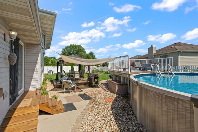 7531 E 106th Avenue, Crown Point, IN 46307