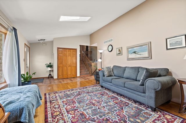 7531 E 106th Avenue, Crown Point, IN 46307