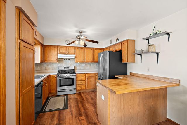7531 E 106th Avenue, Crown Point, IN 46307