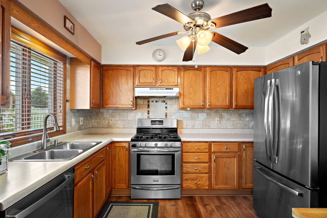 7531 E 106th Avenue, Crown Point, IN 46307