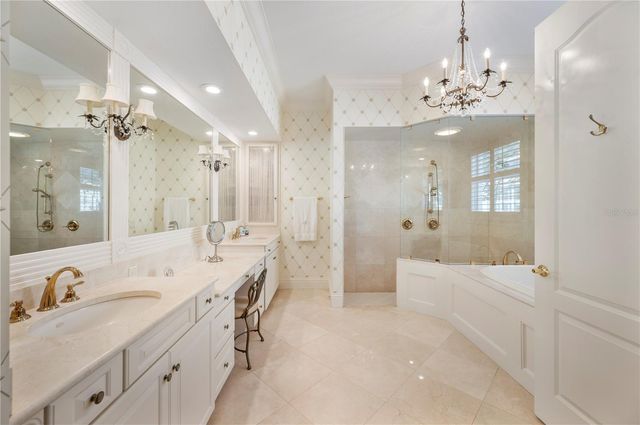 2640 BELLERIVE DRIVE, Lakeland, FL 33803