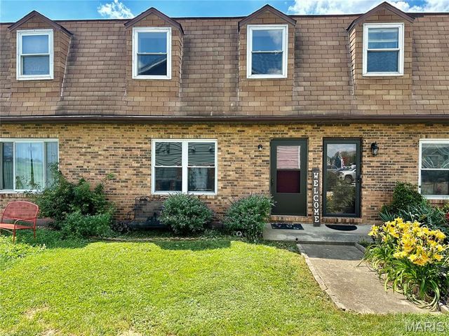 344 Douglas Avenue B, Mascoutah, IL 62258