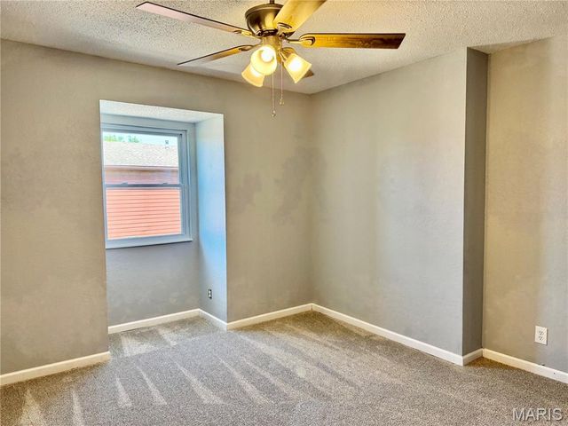 344 Douglas Avenue B, Mascoutah, IL 62258