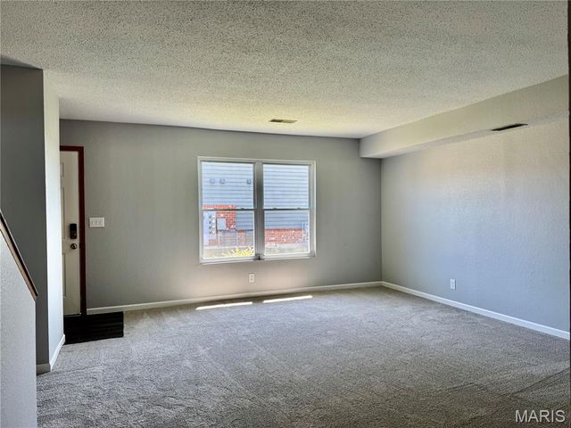 344 Douglas Avenue B, Mascoutah, IL 62258
