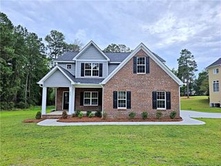 425 Shawcroft Road, Fayetteville, NC 28311