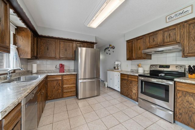 5510 Thompson Hill Road, Proctor, MN 55810