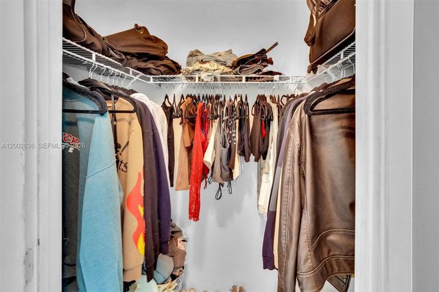 79 SW 12th St 1605, Miami, FL 33130