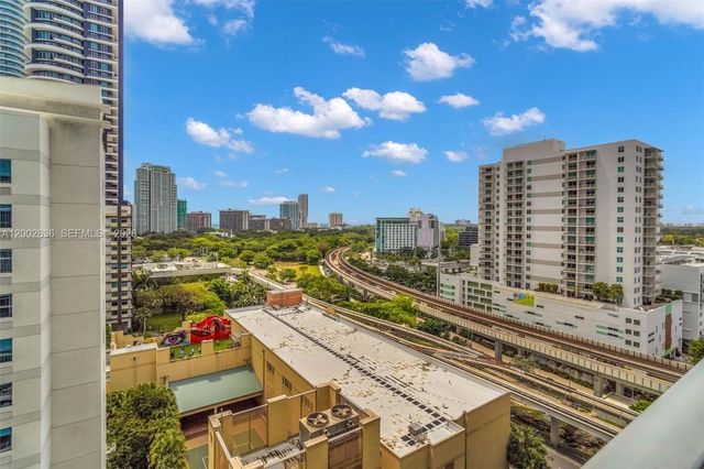 79 SW 12th St 1605, Miami, FL 33130