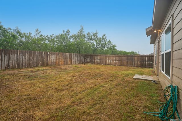 7706 Stud dr, Elmendorf, TX 78112