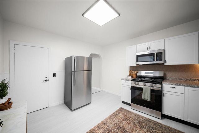 2610 32nd Street, Kentwood, MI 49512