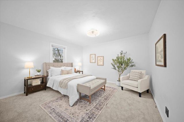 2610 32nd Street, Kentwood, MI 49512