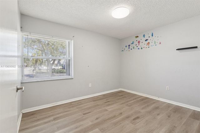 9700 SW 59th St, Cooper City, FL 33328