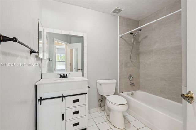 9700 SW 59th St, Cooper City, FL 33328