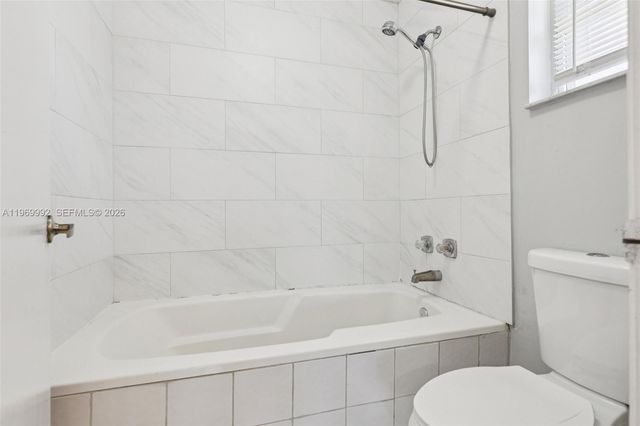 9700 SW 59th St, Cooper City, FL 33328