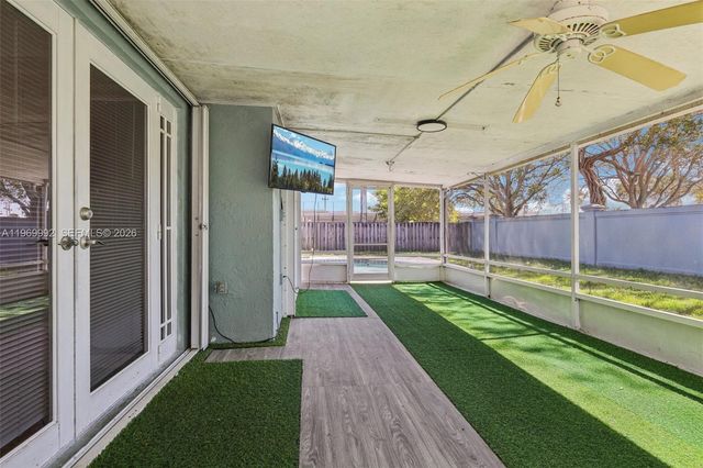 9700 SW 59th St, Cooper City, FL 33328