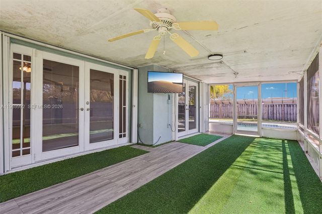 9700 SW 59th St, Cooper City, FL 33328