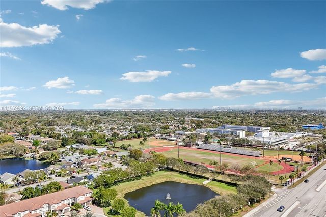 9700 SW 59th St, Cooper City, FL 33328