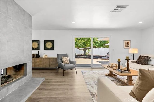 18211 Fairhaven, Santa Ana, CA 92705
