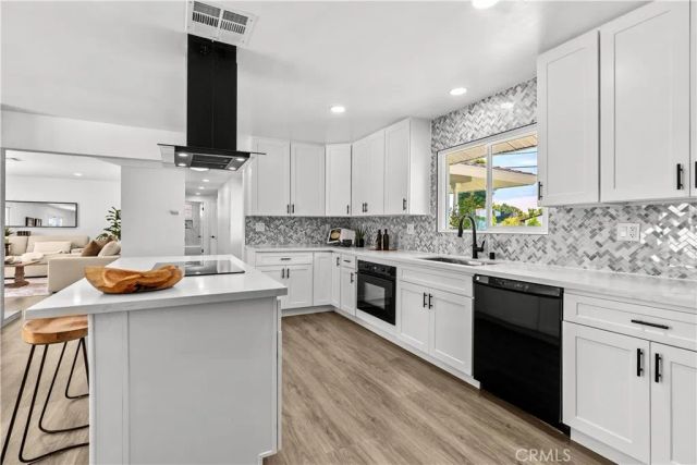 18211 Fairhaven, Santa Ana, CA 92705