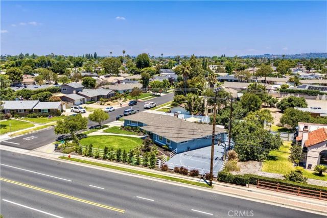 18211 Fairhaven, Santa Ana, CA 92705