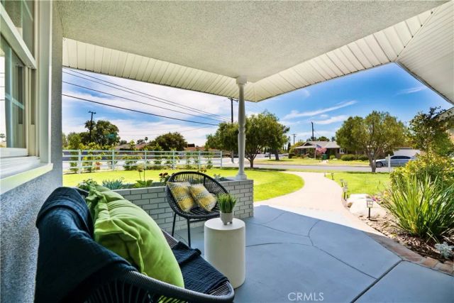 18211 Fairhaven, Santa Ana, CA 92705