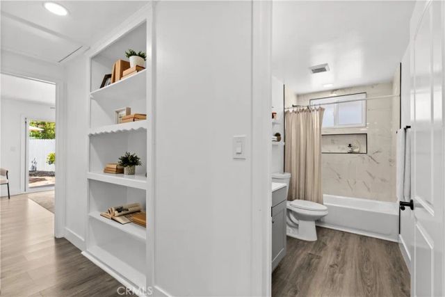 18211 Fairhaven, Santa Ana, CA 92705