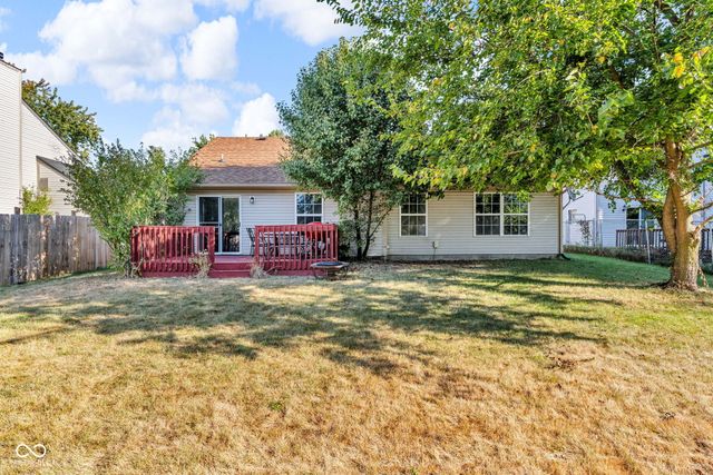 611 E Pine Ridge Drive, Westfield, IN 46074