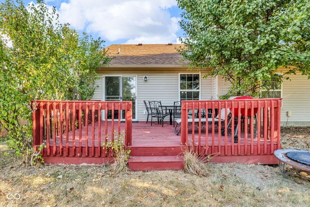 611 E Pine Ridge Drive, Westfield, IN 46074