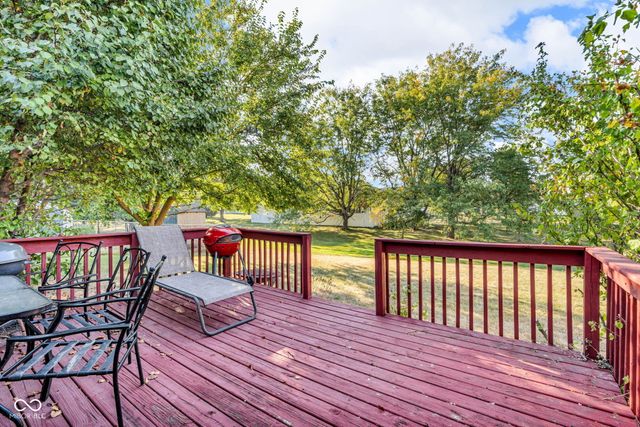 611 E Pine Ridge Drive, Westfield, IN 46074