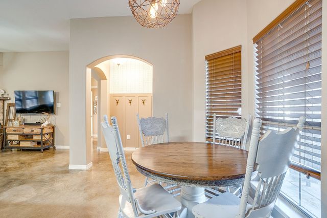 608 Brandt Street, Grandview, TX 76050