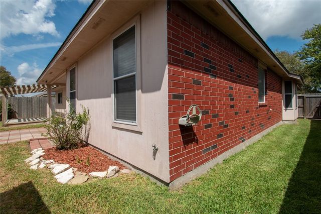 6325 Brianna Cir, Corpus Christi, TX 78414