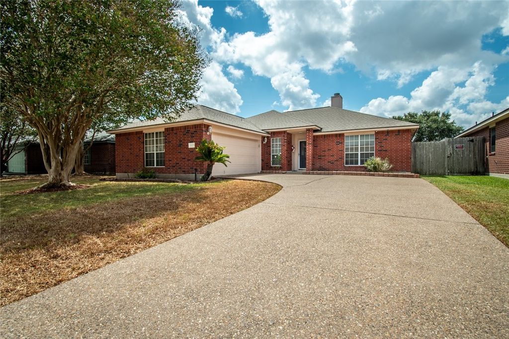 6325 Brianna Cir, Corpus Christi, TX 78414 — exterior