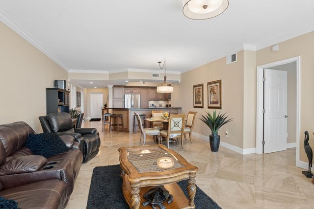 2640 Lake Shore Drive 1811, Riviera Beach, FL 33404