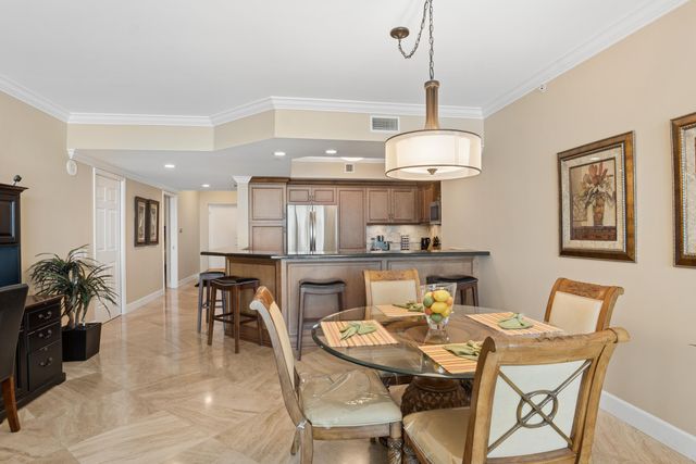 2640 Lake Shore Drive 1811, Riviera Beach, FL 33404