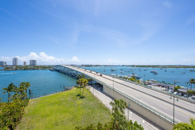 2640 Lake Shore Drive 1811, Riviera Beach, FL 33404