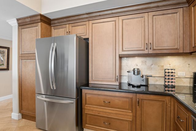 2640 Lake Shore Drive 1811, Riviera Beach, FL 33404