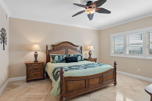 2640 Lake Shore Drive 1811, Riviera Beach, FL 33404