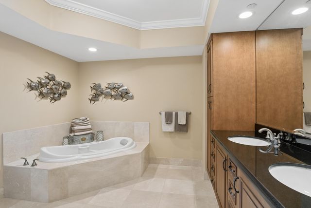 2640 Lake Shore Drive 1811, Riviera Beach, FL 33404