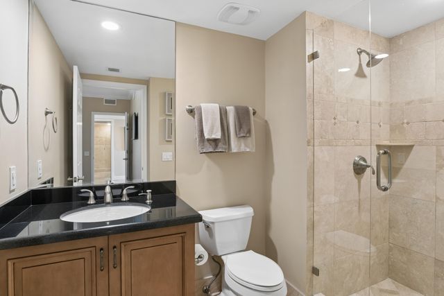 2640 Lake Shore Drive 1811, Riviera Beach, FL 33404