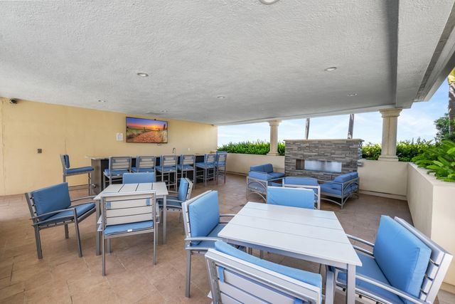 2640 Lake Shore Drive 1811, Riviera Beach, FL 33404