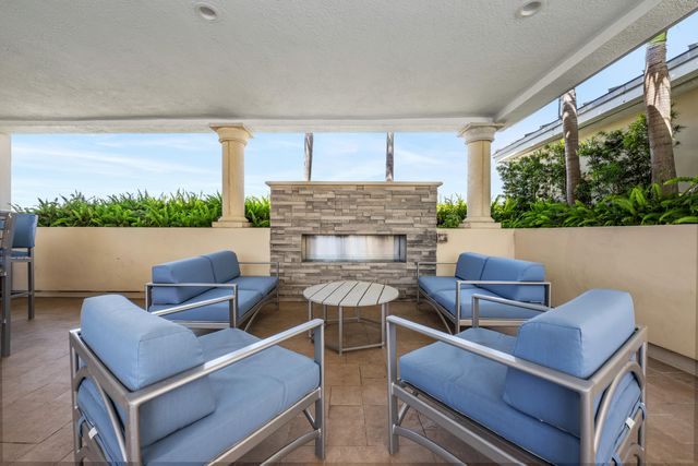 2640 Lake Shore Drive 1811, Riviera Beach, FL 33404