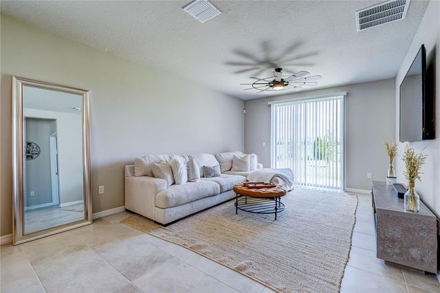 10210 DAYBREAK GLEN, Parrish, FL 34219