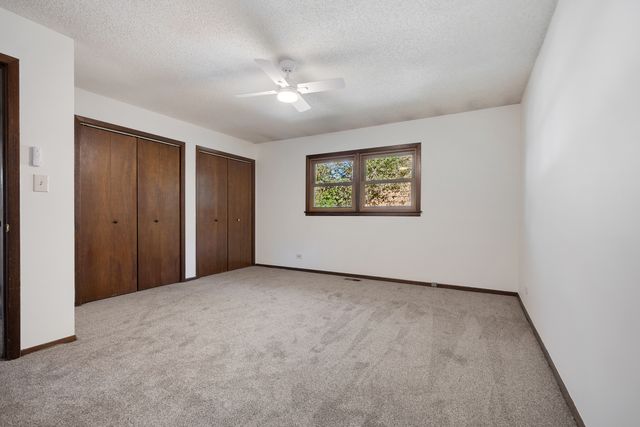 2924 Hickory Court, Woodridge, IL 60517