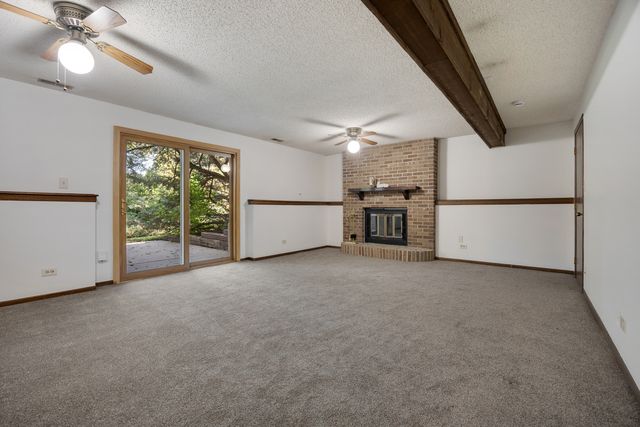 2924 Hickory Court, Woodridge, IL 60517