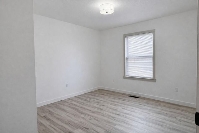 950 E Lily Drive, Ozark, MO 65721